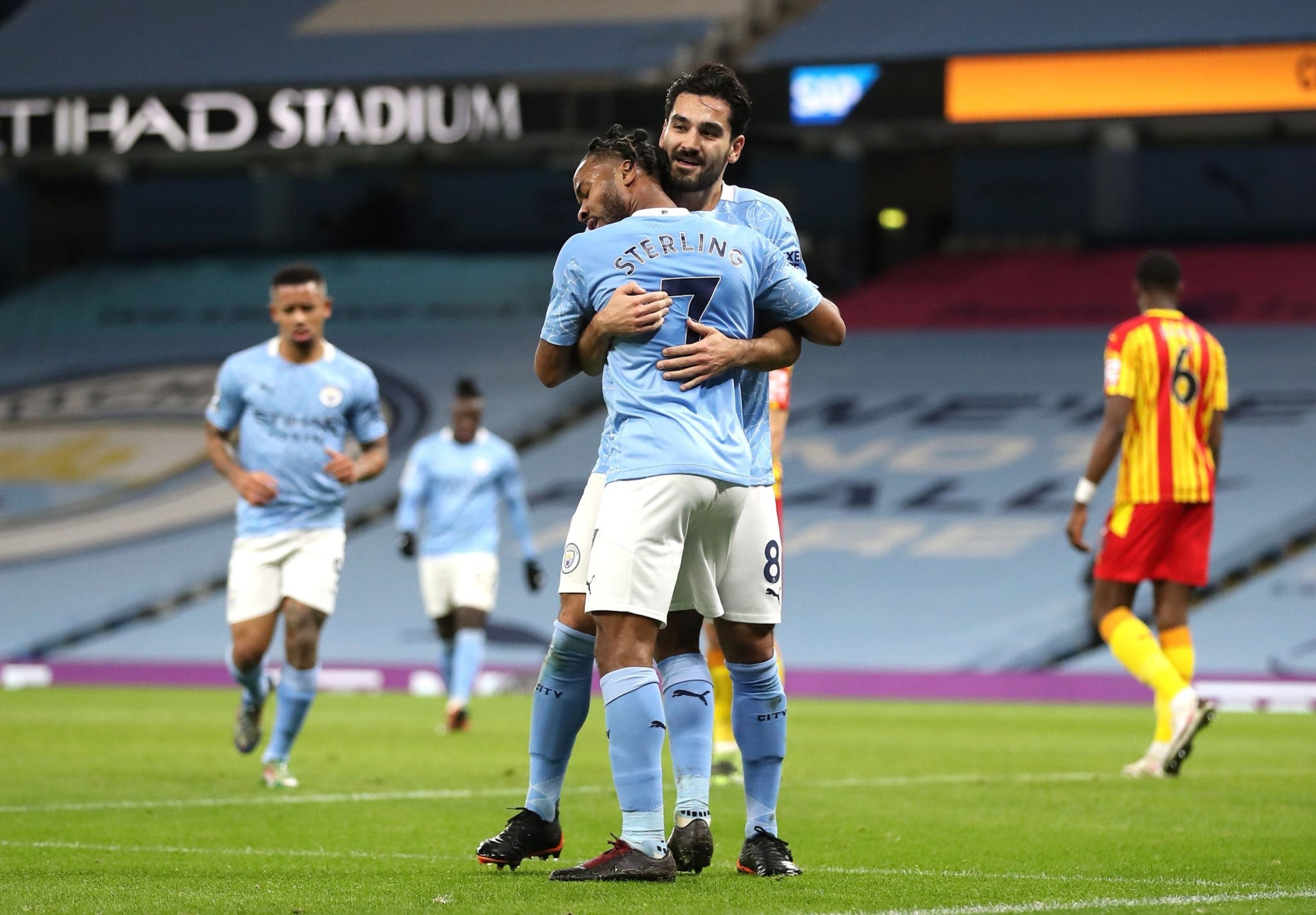 场上的道路 场上的道路